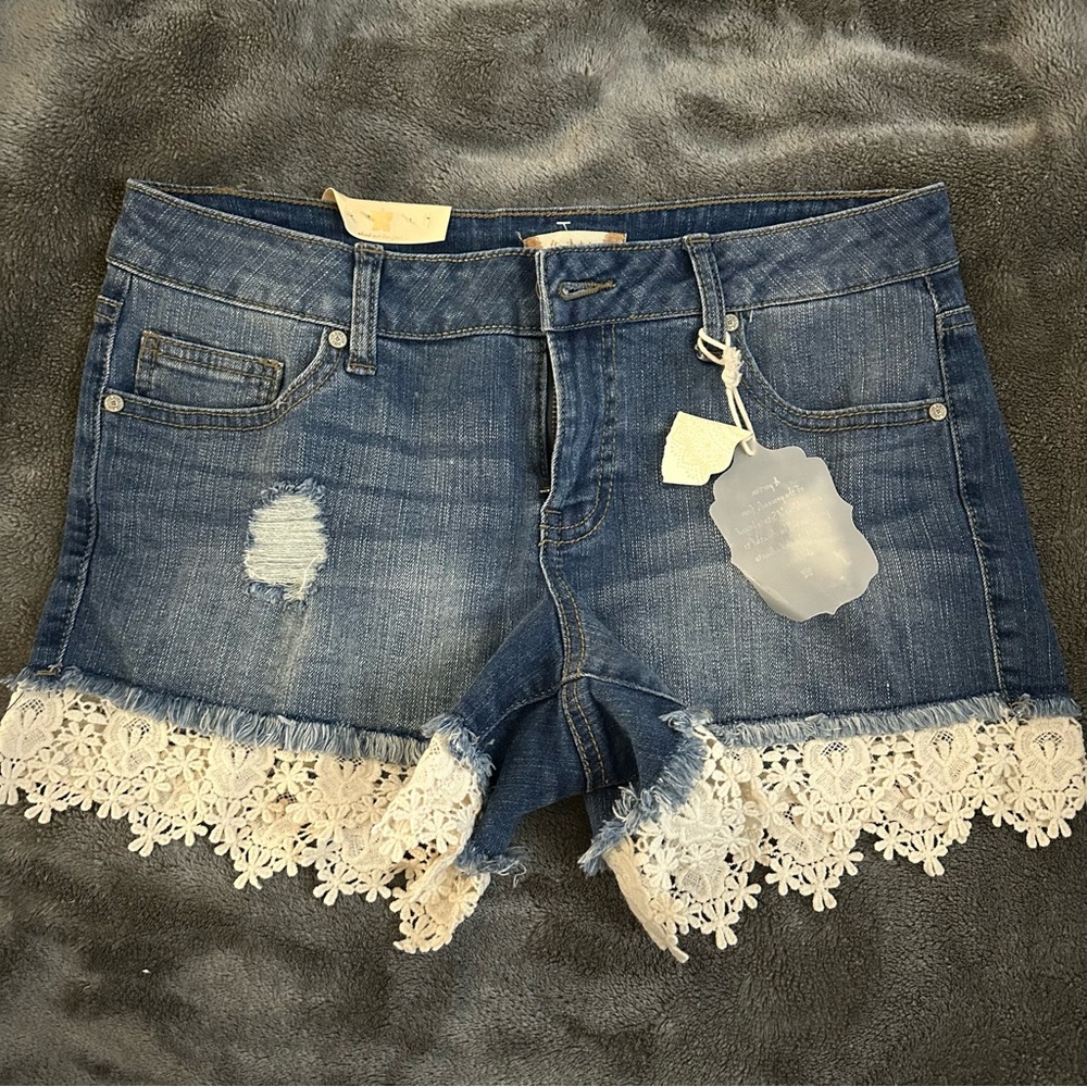 Altar’d State NWT Denim Shorts Size 29
